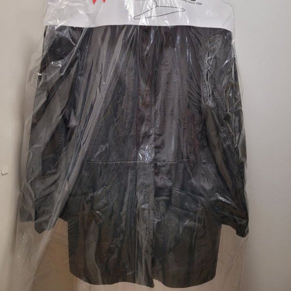 VINTAGE LEATHER ATTIC, PLEATHER JACKET, SIZE 14!!! - Picture 4 of 4